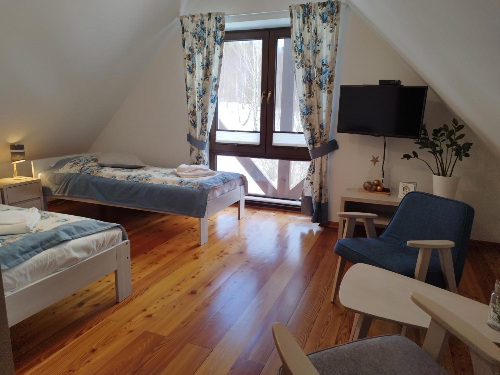Apartamety I Pokoje Goscinne Na Jaskolczej Сверадув-Здруй Экстерьер фото