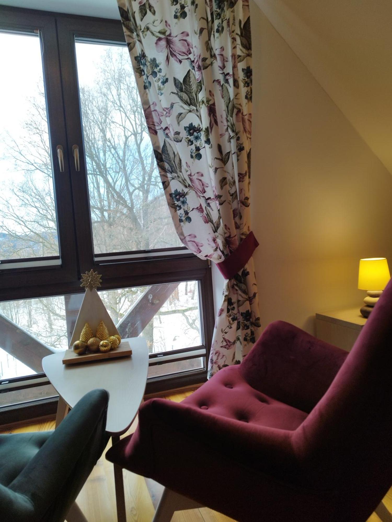 Apartamety I Pokoje Goscinne Na Jaskolczej Сверадув-Здруй Экстерьер фото