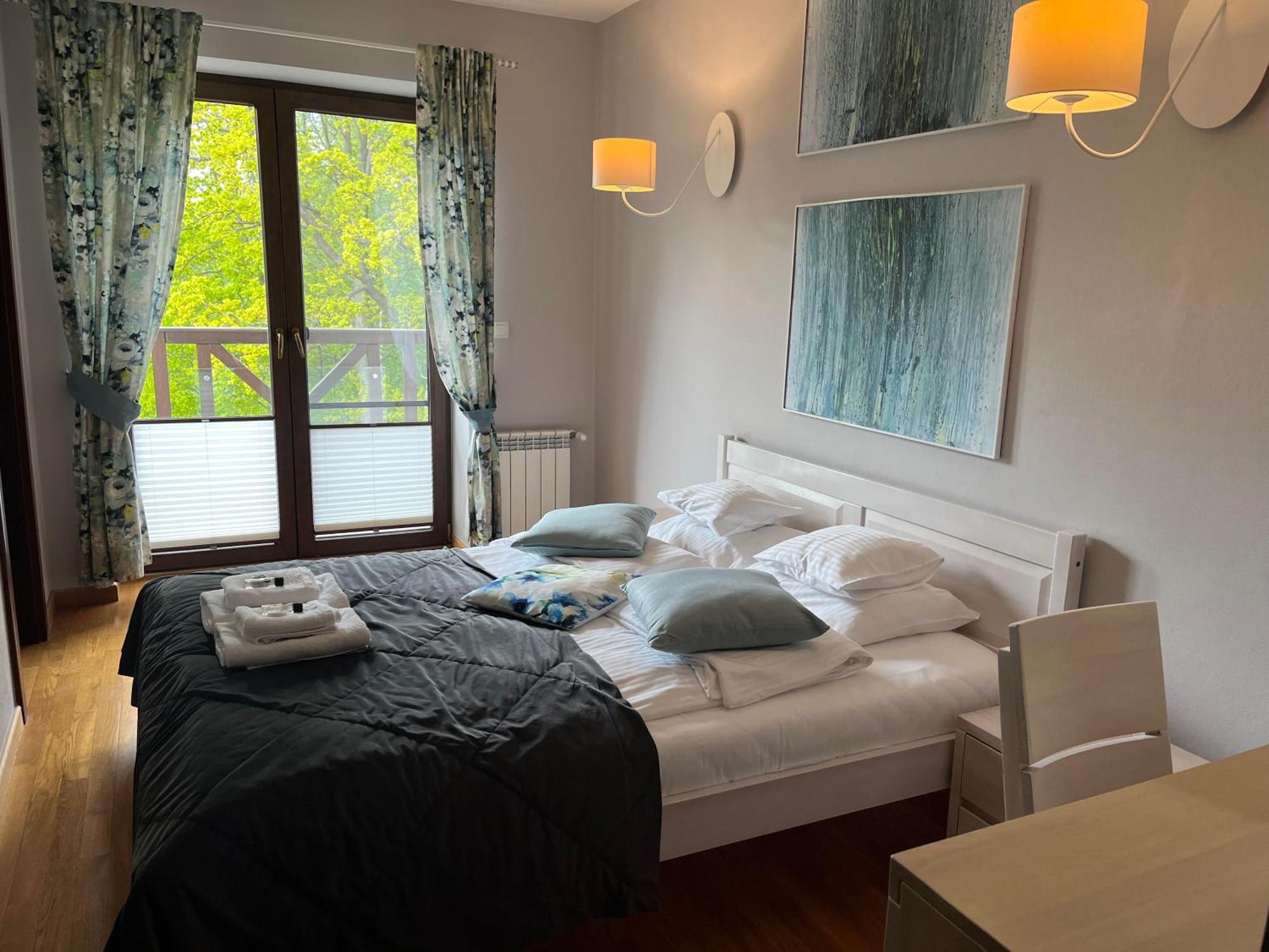 Apartamety I Pokoje Goscinne Na Jaskolczej Сверадув-Здруй Экстерьер фото