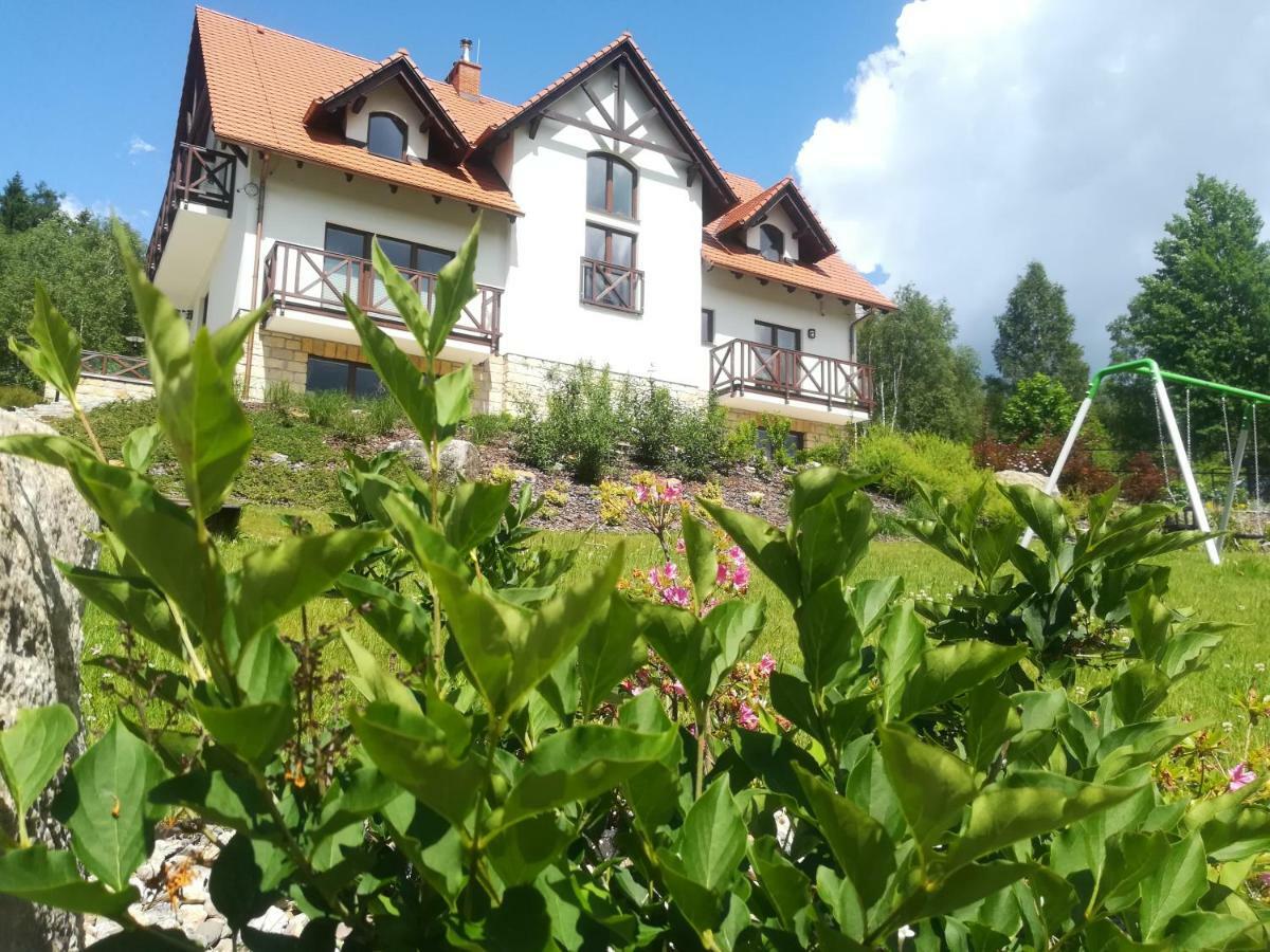 Apartamety I Pokoje Goscinne Na Jaskolczej Сверадув-Здруй Экстерьер фото